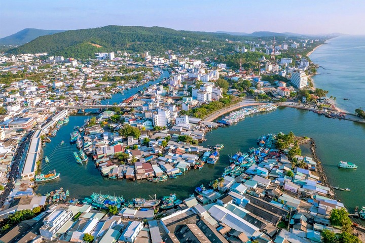 Đặc khu rộng lớn bậc nhất Việt Nam dự kiến chia thành 7 tiểu khu- Ảnh 1. Đặc khu rộng lớn bậc nhất Việt Nam dự kiến chia thành 7 tiểu khu- Ảnh 1.