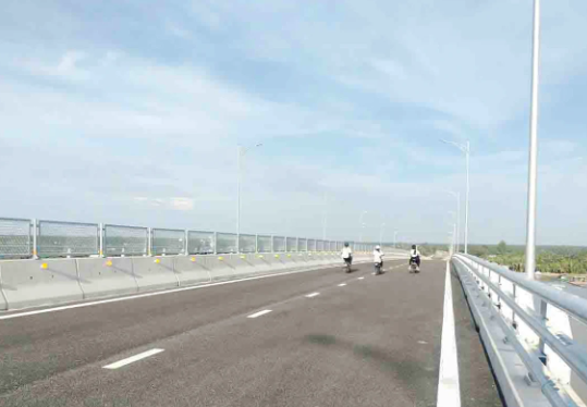 Thông xe cầu vượt sông 4.000 tỷ xóa bỏ toàn bộ các bến phà lâu đời, nối thông 2 tỉnh thành miền Tây- Ảnh 1.