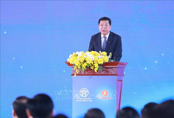 Thủ tướng: Mồ hôi, máu và nước mắt kết tinh thành những công trình kiến tạo cho sự phát triển- Ảnh 2. Thủ tướng: Mồ hôi, máu và nước mắt kết tinh thành những công trình kiến tạo cho sự phát triển- Ảnh 2.