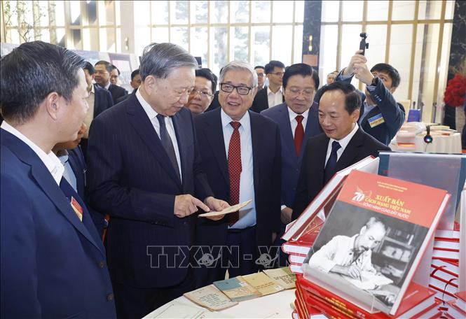 Tổng Bí thư dự Hội nghị toàn quốc triển khai nhiệm vụ năm 2026 của ngành Tuyên giáo và Dân vận- Ảnh 9.