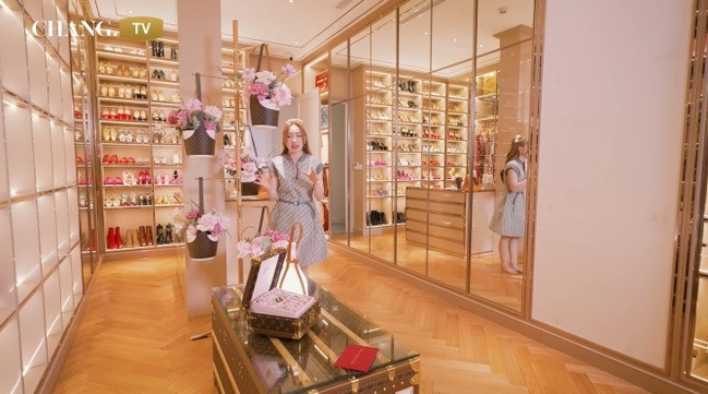 Biệt phủ 1.600m2 lộng lẫy chẳng kém khách sạn 5 sao của CEO công ty BĐS thuộc Novaland- Ảnh 5.