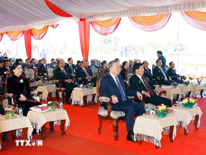 Tổng Bí thư dự Lễ khánh thành Công viên Hữu nghị Lào - Việt Nam ở Vientiane- Ảnh 2.