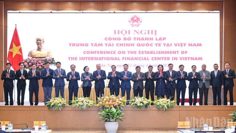 Thủ tướng Phạm Minh Chính chủ trì Hội nghị công bố thành lập Trung tâm tài chính quốc tế tại Việt Nam- Ảnh 2.