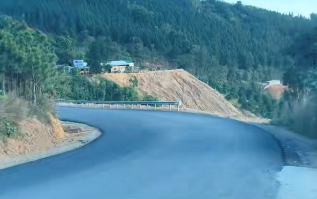 Chỉ vài tháng nữa, cung đường ngắn nhất kết nối Phan Thiết đến ‘tiểu Paris’ của Việt Nam sẽ hoàn thành- Ảnh 1.