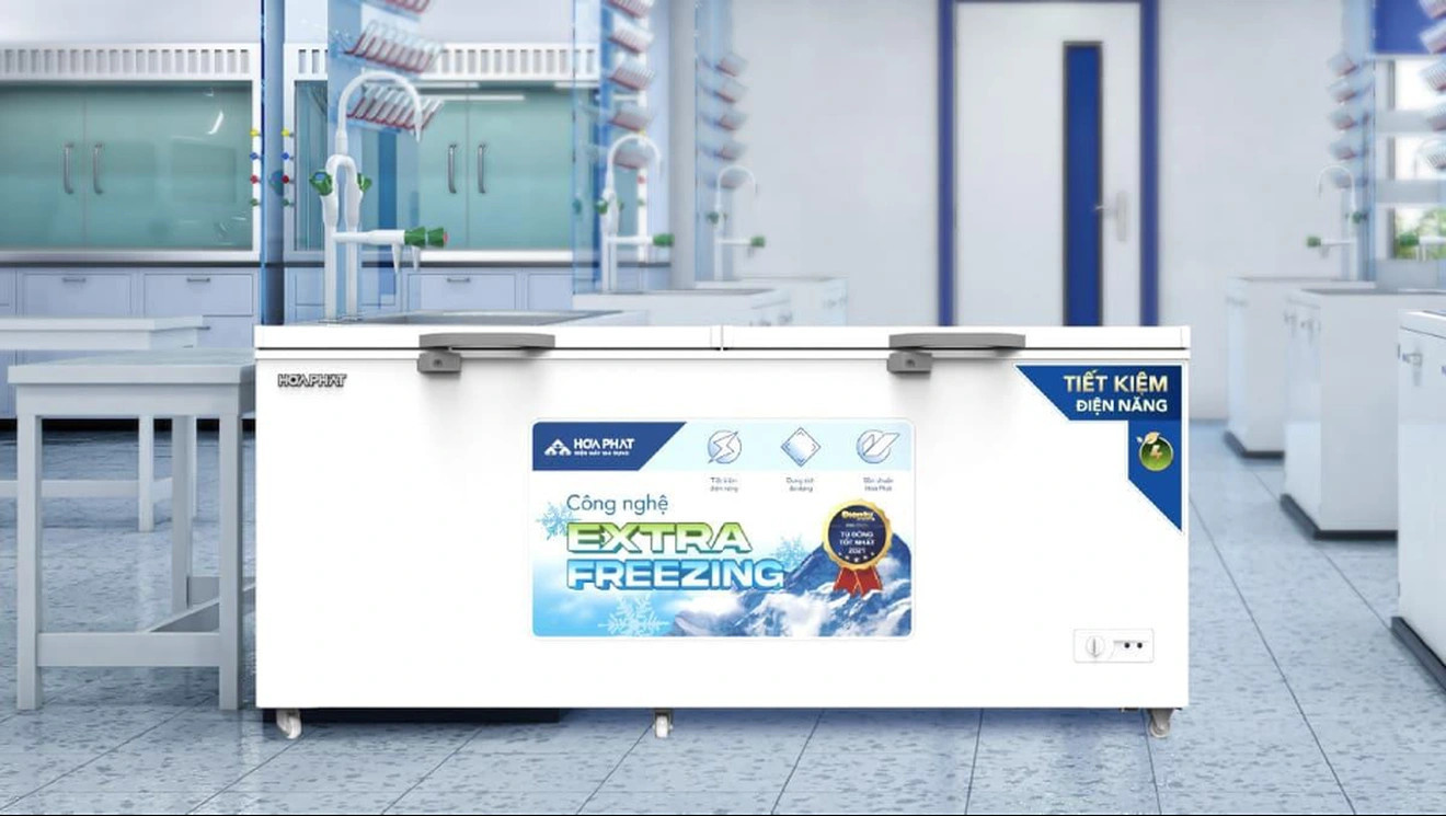 Tủ đông Hòa Phát bảo ôn dày 67mm được chủ cửa hàng chọn mua dịp Tết- Ảnh 2.