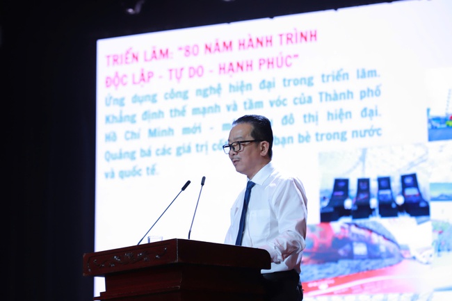 TP.Hồ Chí Minh đưa văn hóa trở thành trụ cột phát triển trong giai đoạn mới- Ảnh 1. TP.Hồ Chí Minh đưa văn hóa trở thành trụ cột phát triển trong giai đoạn mới- Ảnh 1.