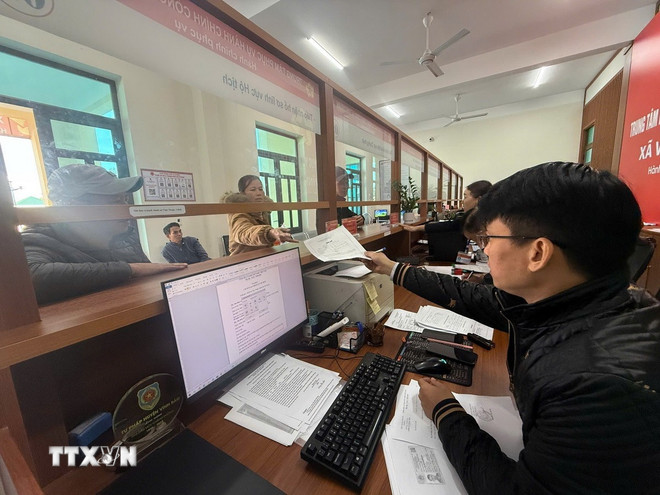 Kết luận của Bộ Chính trị, Ban Bí thư về hoạt động chính quyền địa phương 2 cấp- Ảnh 2.