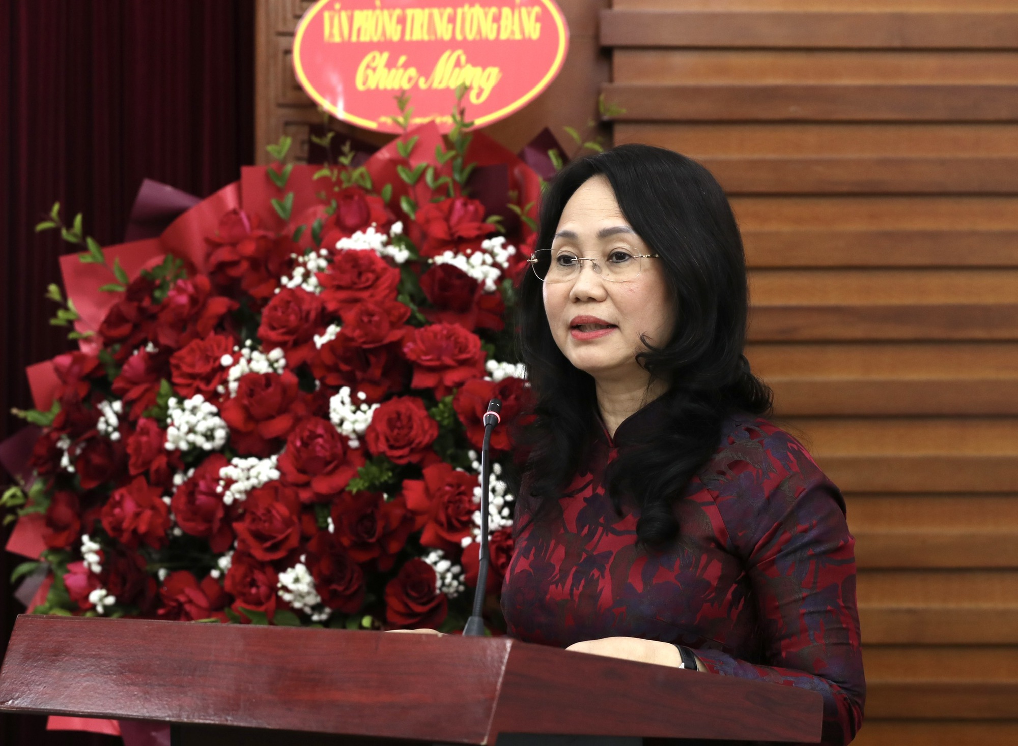 Phó Chánh Văn phòng Thường trực Văn phòng Trung ương Đảng Lâm Thị Phương Thanh giữ chức Thứ trưởng Thường trực Bộ VHTTDL- Ảnh 3.