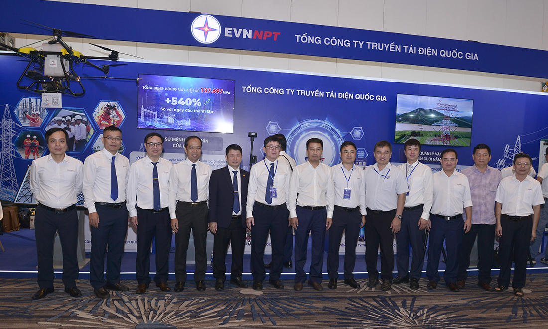 EVNNPT tham gia Techshow 2025 - Triển lãm Hội nghị Khoa học và Công nghệ Điện lực năm 2025- Ảnh 3.