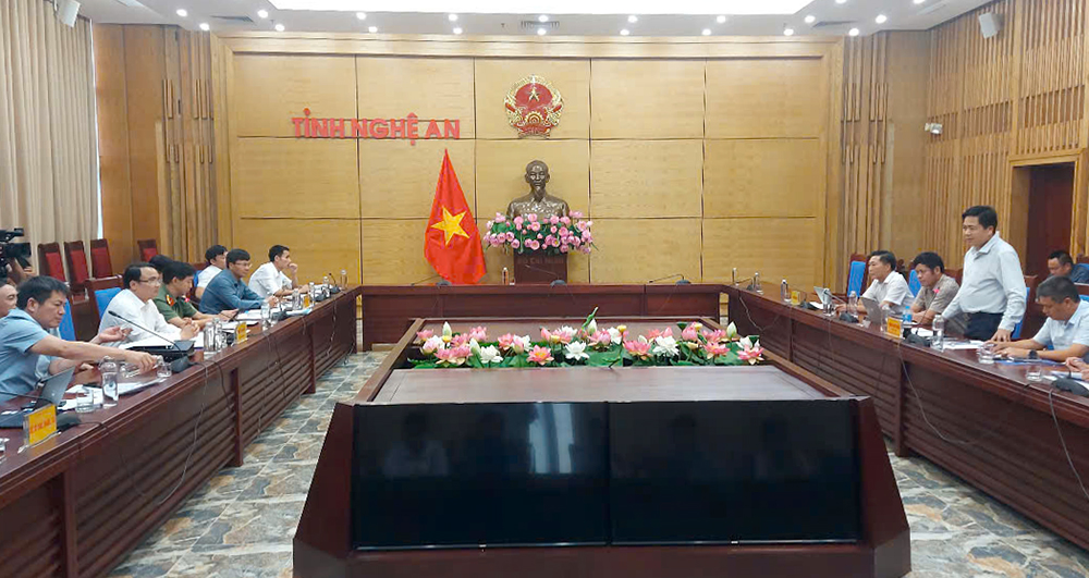 EVNNPT đề nghị tỉnh Nghệ An bàn giao mặt bằng hành lang tuyến cụm dự án truyền tải điện nhập khẩu từ Lào trong tháng 10/2025- Ảnh 1.