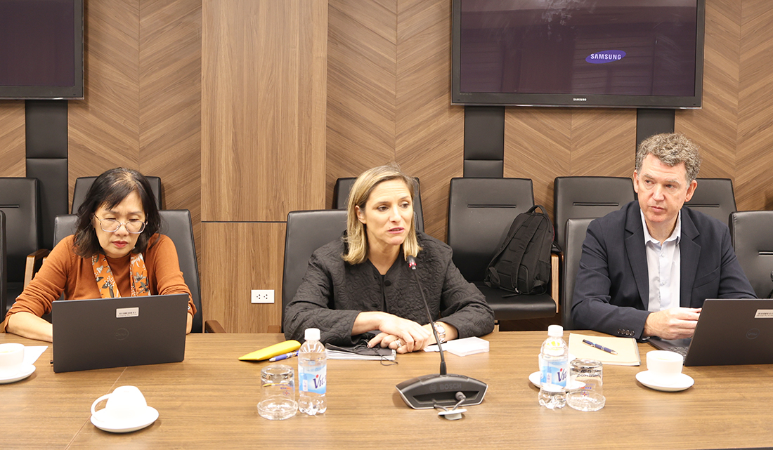 Tổng công ty Truyền tải điện Quốc gia làm việc với Tổ chức Tài chính Quốc tế- Ảnh 2.