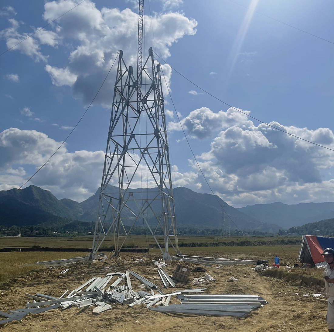 Tập trung nguồn lực đẩy nhanh tiến độ Dự án đường dây 220kV Sơn La - Điện Biên và Dự án Trạm biến áp 220kV Điện Biên- Ảnh 3.