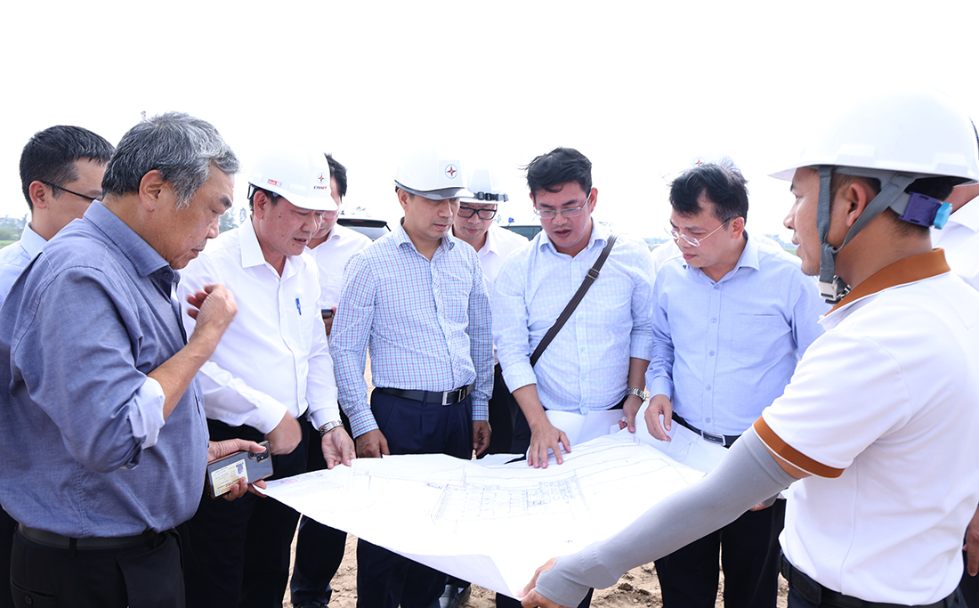 EVNNPT quyết liệt đẩy nhanh tiến độ Dự án đường dây 500kV Hải Phòng - Thái Bình- Ảnh 5.