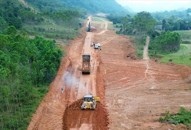 Thủ tướng yêu cầu đẩy nhanh tiến độ giải ngân vốn đầu tư công cuối năm- Ảnh 3. Thủ tướng yêu cầu đẩy nhanh tiến độ giải ngân vốn đầu tư công cuối năm- Ảnh 3.