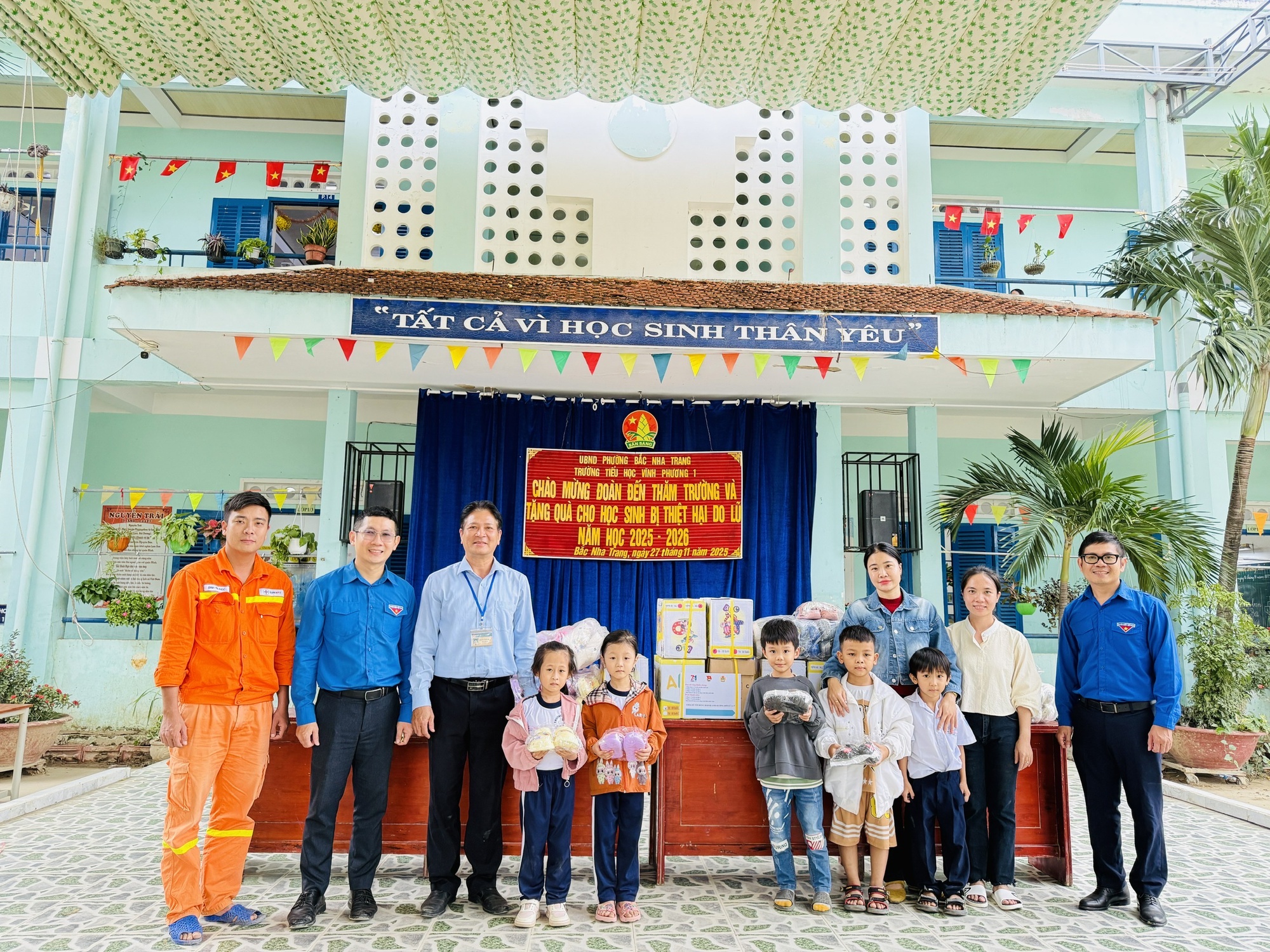 Đảm bảo vận hành an toàn, ổn định hệ thống truyền tải điện trước mưa lũ miền Trung, Tây Nguyên thời gian qua- Ảnh 4.