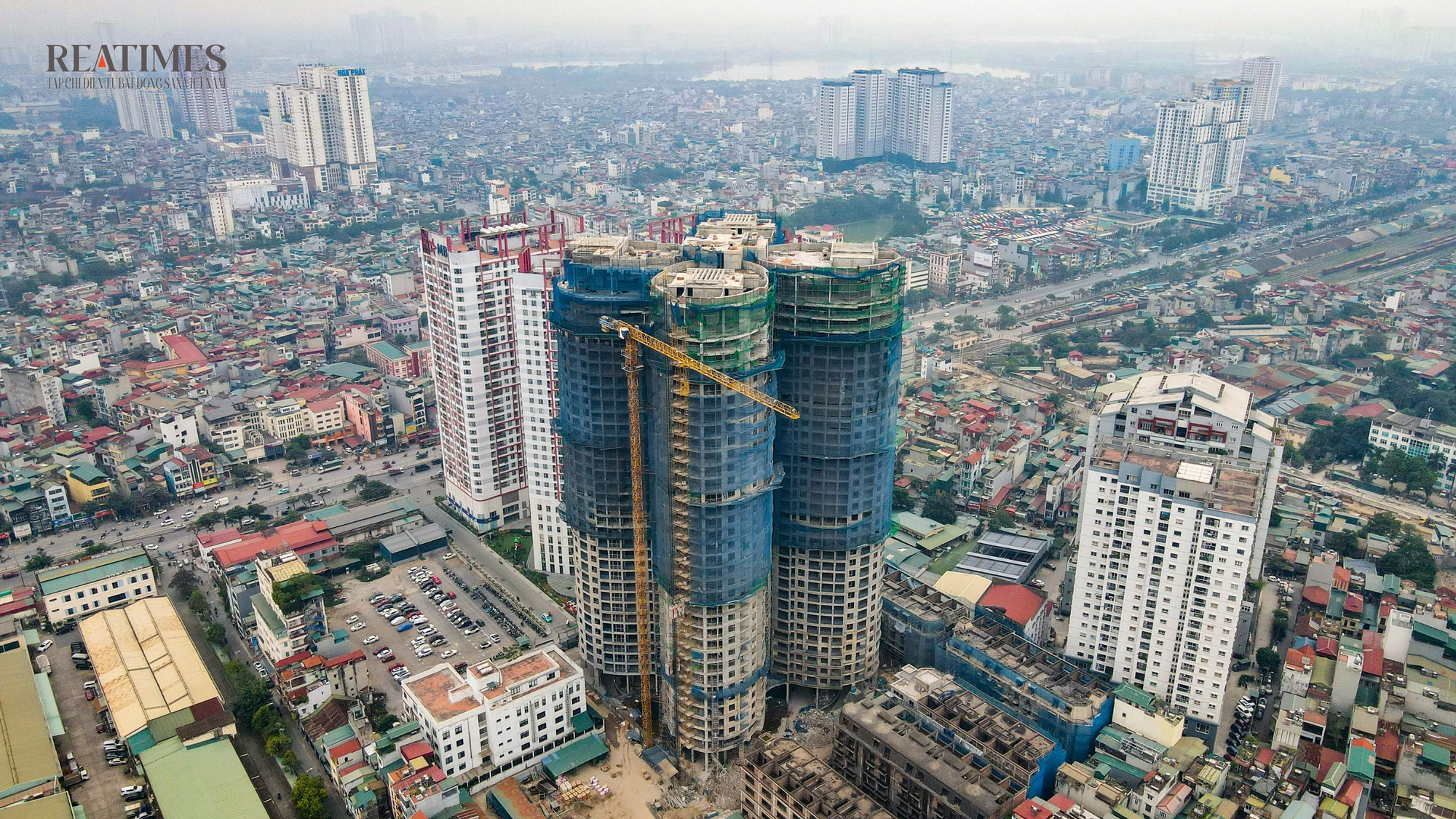 Hồi sinh loạt dự án: Thị trường BĐS Hà Nội "bừng tỉnh'' trong tiếng máy móc thi công- Ảnh 6. Hồi sinh loạt dự án: Thị trường BĐS Hà Nội "bừng tỉnh'' trong tiếng máy móc thi công- Ảnh 6.