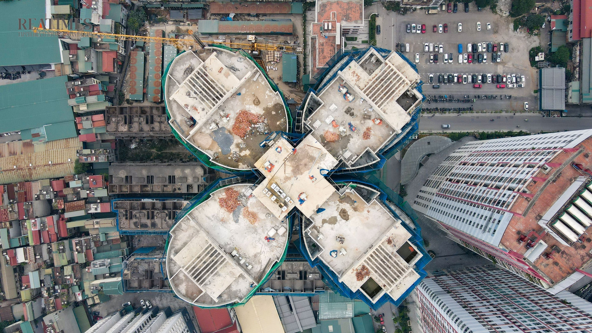 Hồi sinh loạt dự án: Thị trường BĐS Hà Nội "bừng tỉnh'' trong tiếng máy móc thi công- Ảnh 8. Hồi sinh loạt dự án: Thị trường BĐS Hà Nội "bừng tỉnh'' trong tiếng máy móc thi công- Ảnh 8.