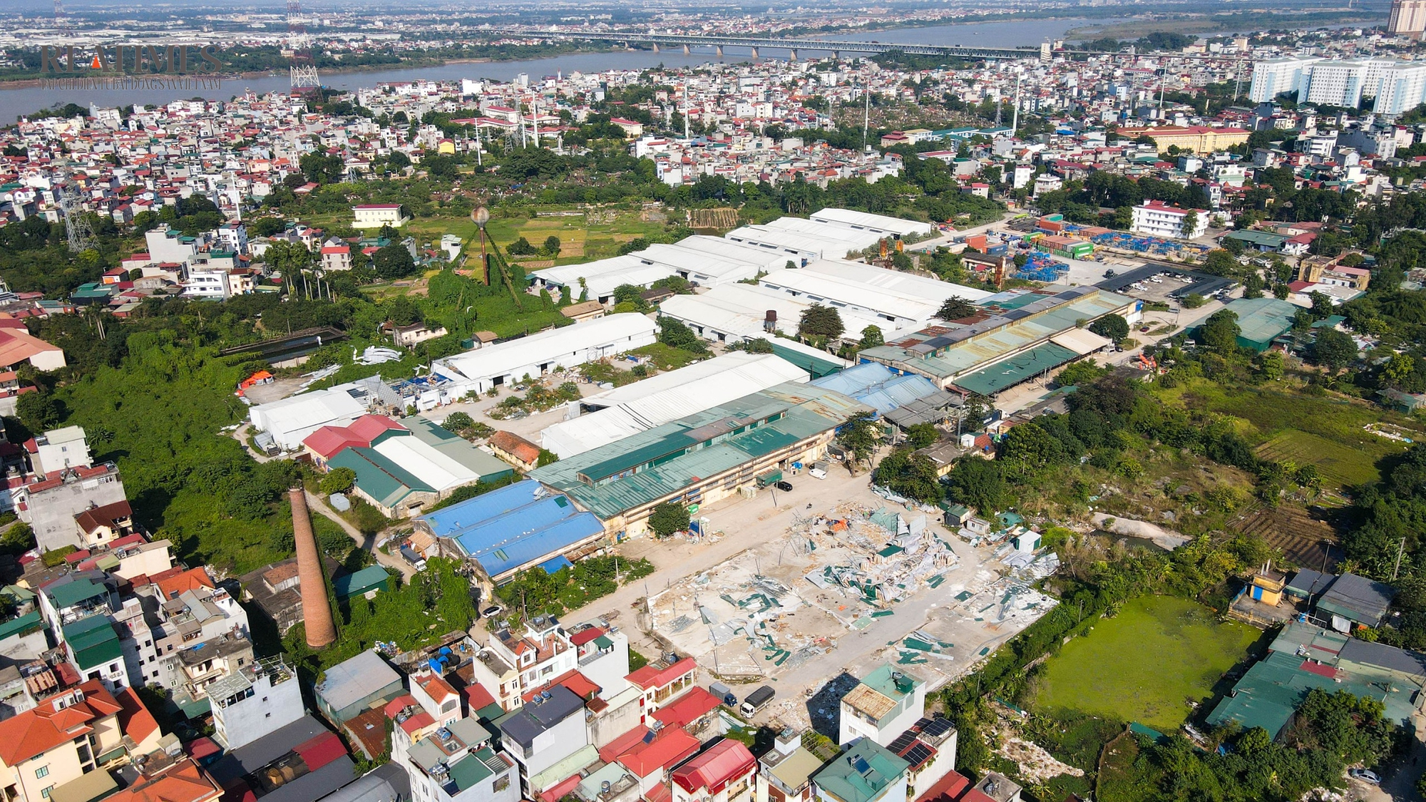 Hồi sinh loạt dự án: Thị trường BĐS Hà Nội "bừng tỉnh'' trong tiếng máy móc thi công- Ảnh 17. Hồi sinh loạt dự án: Thị trường BĐS Hà Nội "bừng tỉnh'' trong tiếng máy móc thi công- Ảnh 17.