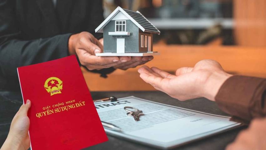 Từ giờ, sổ đỏ chỉ ghi tên vợ hoặc chồng, người còn lại có quyền lợi gì không?- Ảnh 1.