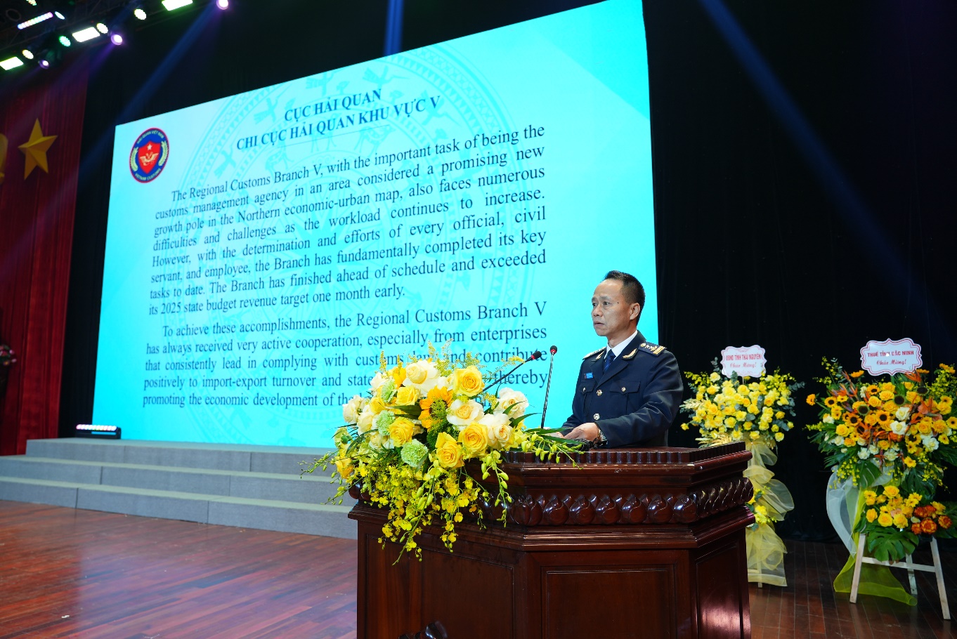 Chi cục Hải quan Khu vực V tổ chức Hội nghị Hải quan - Doanh nghiệp 2025 và sự kiện ghi nhận kim ngạch xuất nhập khẩu vượt 200 tỷ USD, vinh danh các doanh nghiệp tiêu biểu trên địa bàn- Ảnh 4. Chi cục Hải quan Khu vực V tổ chức Hội nghị Hải quan - Doanh nghiệp 2025 và sự kiện ghi nhận kim ngạch xuất nhập khẩu vượt 200 tỷ USD, vinh danh các doanh nghiệp tiêu biểu trên địa bàn- Ảnh 4.