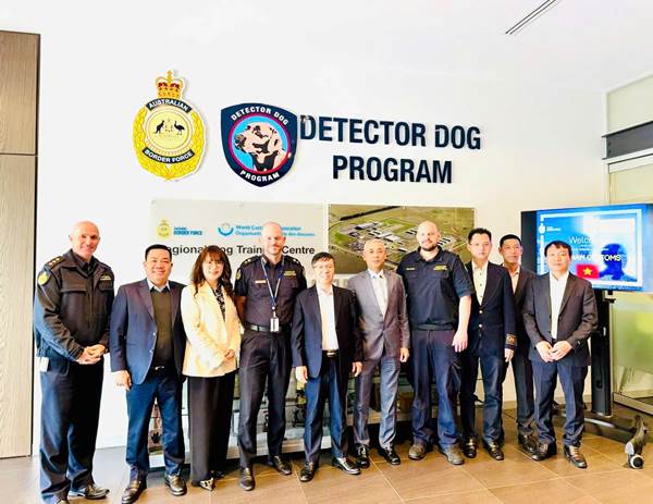 Hải quan Việt Nam ký Tuyên bố Ý định tăng cường hợp tác với Cơ quan Bảo vệ Biên giới Australia- Ảnh 3. Hải quan Việt Nam ký Tuyên bố Ý định tăng cường hợp tác với Cơ quan Bảo vệ Biên giới Australia- Ảnh 3.