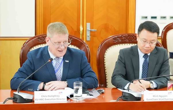 Cục Hải quan Việt Nam tiếp và làm việc với Phái đoàn cấp cao của Hội đồng kinh doanh ASEAN - Châu Âu và Hiệp hội doanh nghiệp châu Âu tại Việt Nam- Ảnh 3. Cục Hải quan Việt Nam tiếp và làm việc với Phái đoàn cấp cao của Hội đồng kinh doanh ASEAN - Châu Âu và Hiệp hội doanh nghiệp châu Âu tại Việt Nam- Ảnh 3.