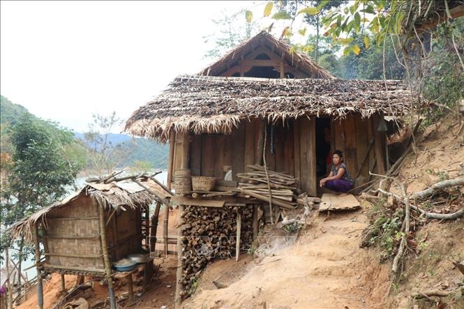 15 năm sống trong lòng hồ nguy hiểm, người dân khu vực nhà máy thủy điện lớn nhất Bắc miền Trung sắp có chỗ ở mới- Ảnh 3.