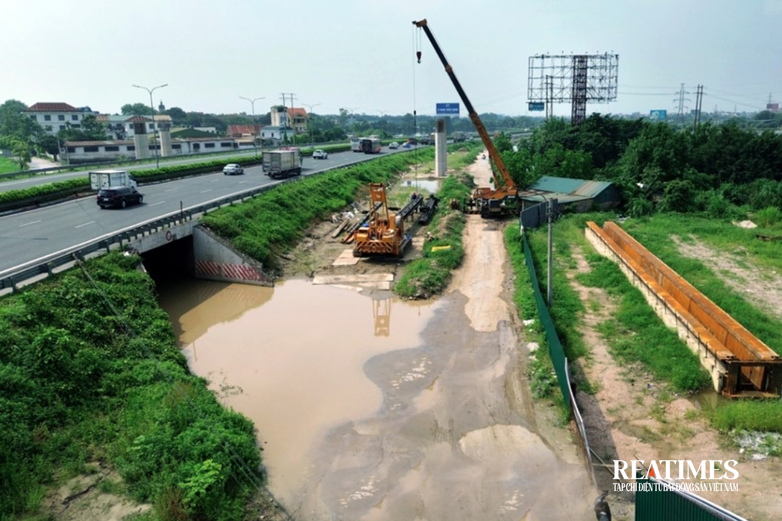 Cận cảnh công trường đường 3.200 tỷ đồng nối cao tốc Pháp Vân - Cầu Giẽ với Vành đai 3 trước nguy cơ chậm tiến độ- Ảnh 13.