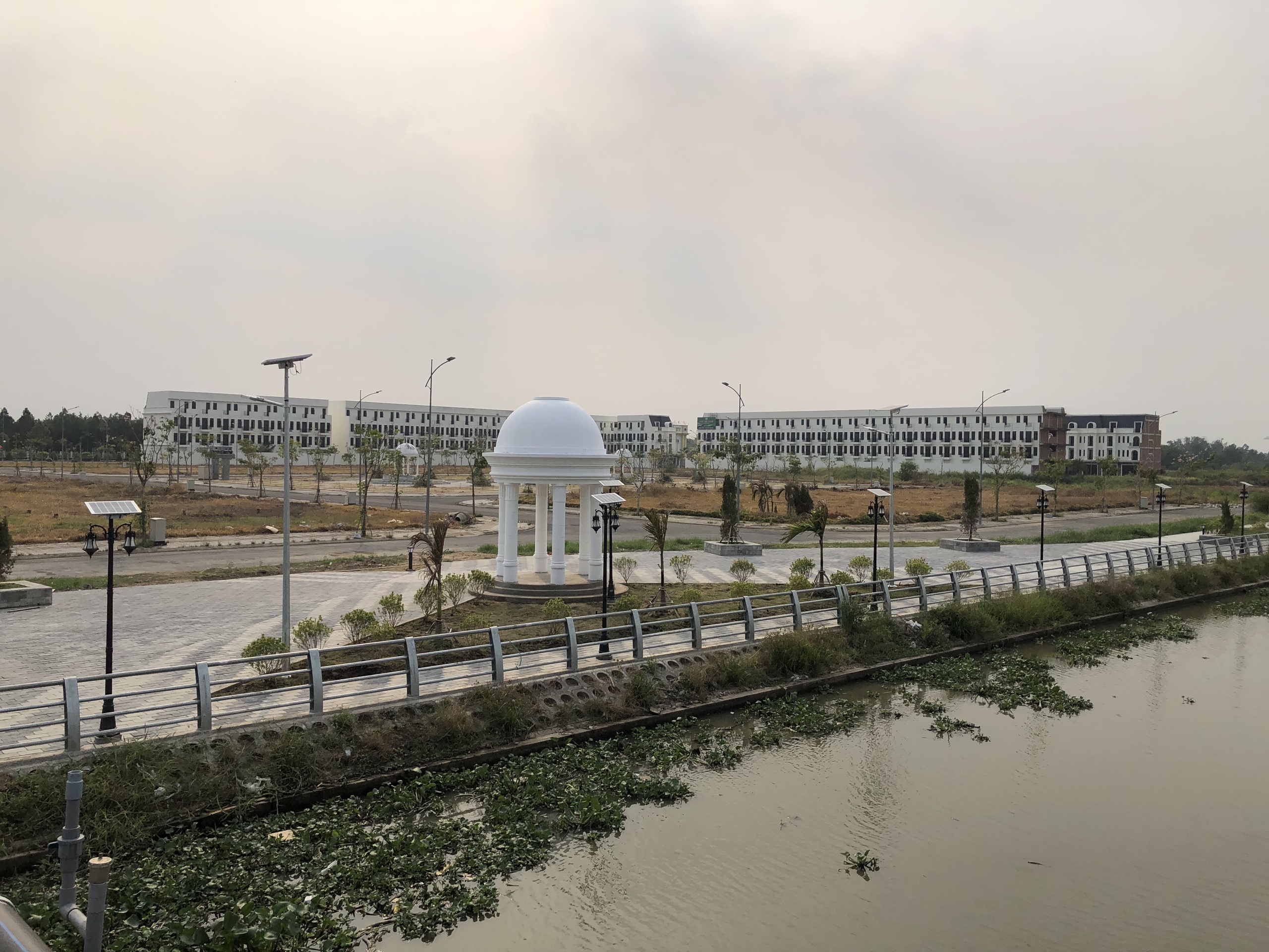 Vì sao Hậu Giang điều chỉnh giảm diện tích đất xây dựng nhà ở xã hội tại dự án Khu dân cư thương mại DIC Victory City?- Ảnh 2. Vì sao Hậu Giang điều chỉnh giảm diện tích đất xây dựng nhà ở xã hội tại dự án Khu dân cư thương mại DIC Victory City?- Ảnh 2.