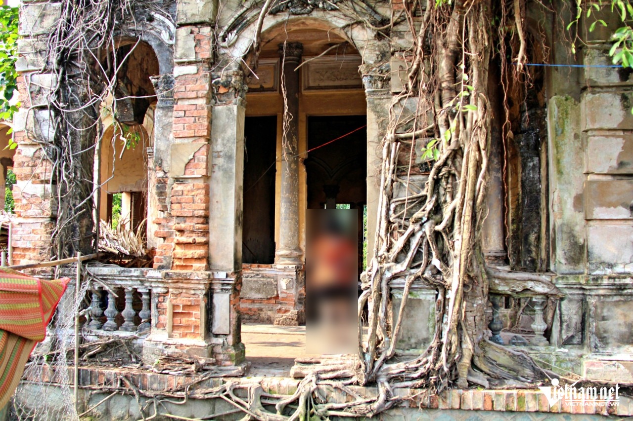 Biệt thự ẩn mình hơn 100 năm tuổi bị bỏ hoang ở Long An: Dấu tích huy hoàng của nhị phú hào đất Cần Giuộc- Ảnh 3.