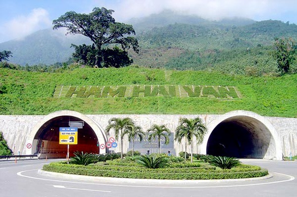 Hầm đường bộ xuyên núi dài nhất Đông Nam Á tại Việt Nam suốt 2 thập niên: Công trình kỳ vĩ kết nối 2 TP trực thuộc Trung ương của cả nước- Ảnh 2.