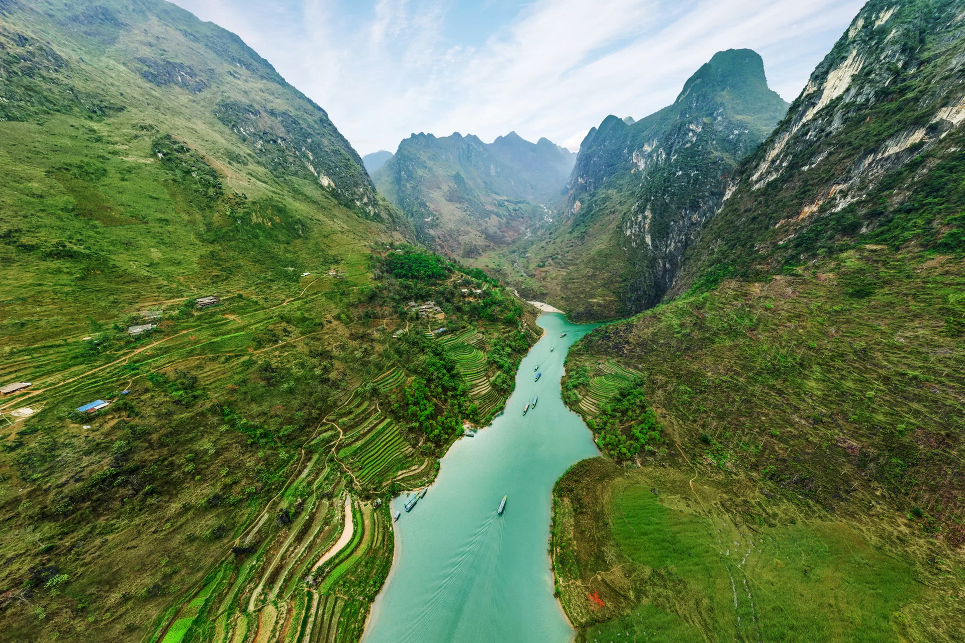 Tuyến đường huyết mạch dài 177km nối 2 tỉnh Tuyên Quang - Hà Giang- Ảnh 3. Tuyến đường huyết mạch dài 177km nối 2 tỉnh Tuyên Quang - Hà Giang- Ảnh 3.