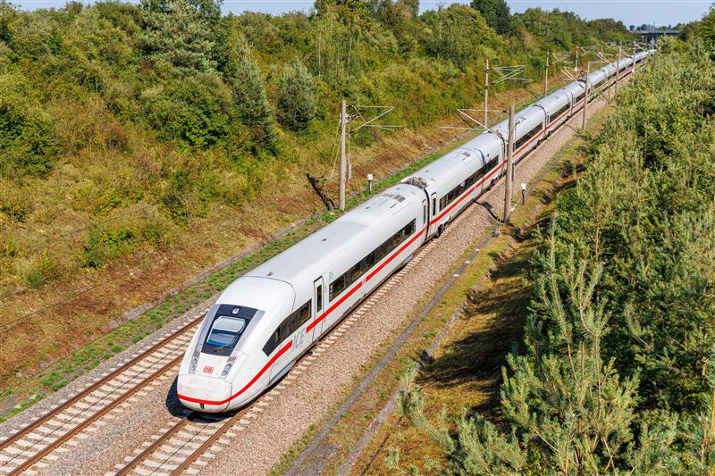 Công ty Vinspeed đăng ký đầu tư dự án đường sắt cao tốc Bắc - Nam- Ảnh 1. Công ty Vinspeed đăng ký đầu tư dự án đường sắt cao tốc Bắc - Nam- Ảnh 1.