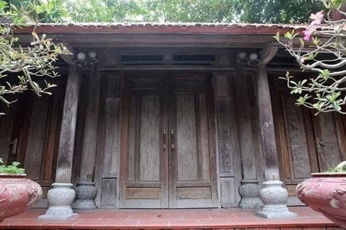 Ngôi nhà cổ dựng hoàn toàn từ gỗ quý như 'vàng ròng lộ thiên' toả hương thơm ngát khiến ai nấy đều sửng sốt
- Ảnh 4. Ngôi nhà cổ dựng hoàn toàn từ gỗ quý như 'vàng ròng lộ thiên' toả hương thơm ngát khiến ai nấy đều sửng sốt
- Ảnh 4.