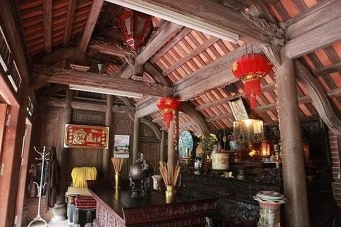 Ngôi nhà cổ dựng hoàn toàn từ gỗ quý như 'vàng ròng lộ thiên' toả hương thơm ngát khiến ai nấy đều sửng sốt
- Ảnh 2. Ngôi nhà cổ dựng hoàn toàn từ gỗ quý như 'vàng ròng lộ thiên' toả hương thơm ngát khiến ai nấy đều sửng sốt
- Ảnh 2.