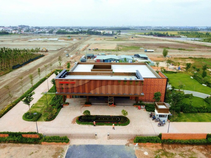 Đại gia ngoại có mặt tại Việt Nam gần 20 năm đề xuất đầu tư tuyến metro kết nối với siêu sân bay lớn nhất Việt Nam
- Ảnh 1. Đại gia ngoại có mặt tại Việt Nam gần 20 năm đề xuất đầu tư tuyến metro kết nối với siêu sân bay lớn nhất Việt Nam
- Ảnh 1.