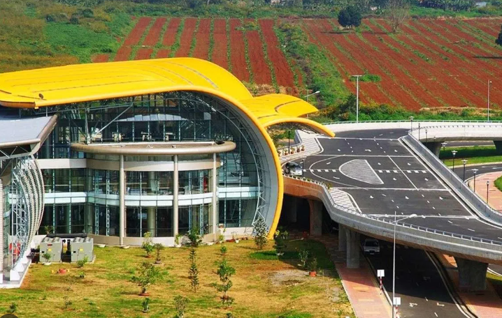 Thông tin mới nhất đóng cửa sân bay quốc tế đầu tiên của khu vực Tây Nguyên- Ảnh 1. Thông tin mới nhất đóng cửa sân bay quốc tế đầu tiên của khu vực Tây Nguyên- Ảnh 1.