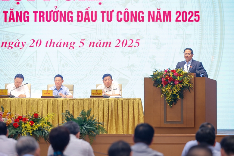 Giải ngân vốn đầu tư công năm 2025: Mục tiêu đạt 100%- Ảnh 3. Giải ngân vốn đầu tư công năm 2025: Mục tiêu đạt 100%- Ảnh 3.