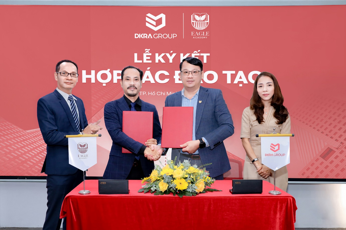 Eagle Academy hợp tác toàn diện với VARS: Chuẩn hoá chất lượng nhân sự bất động sản thời kì mới- Ảnh 3. C:\Users\HP\Downloads\DKRA.jpg