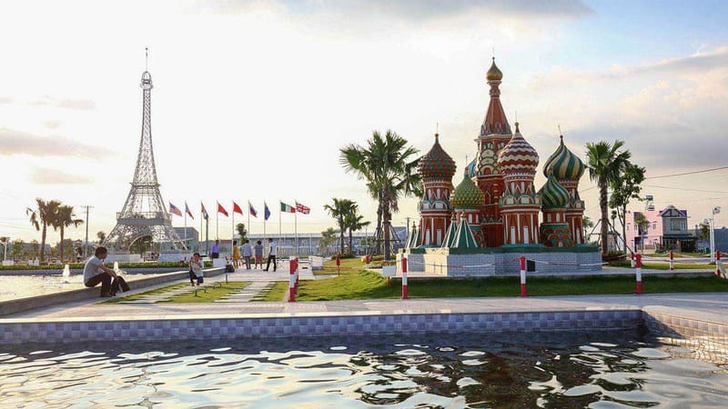 Chiêm ngưỡng 7 kỳ quan nổi tiếng thế giới tại tỉnh sắp sáp nhập với tỉnh sở hữu 'nóc nhà Nam Bộ'- Ảnh 2.