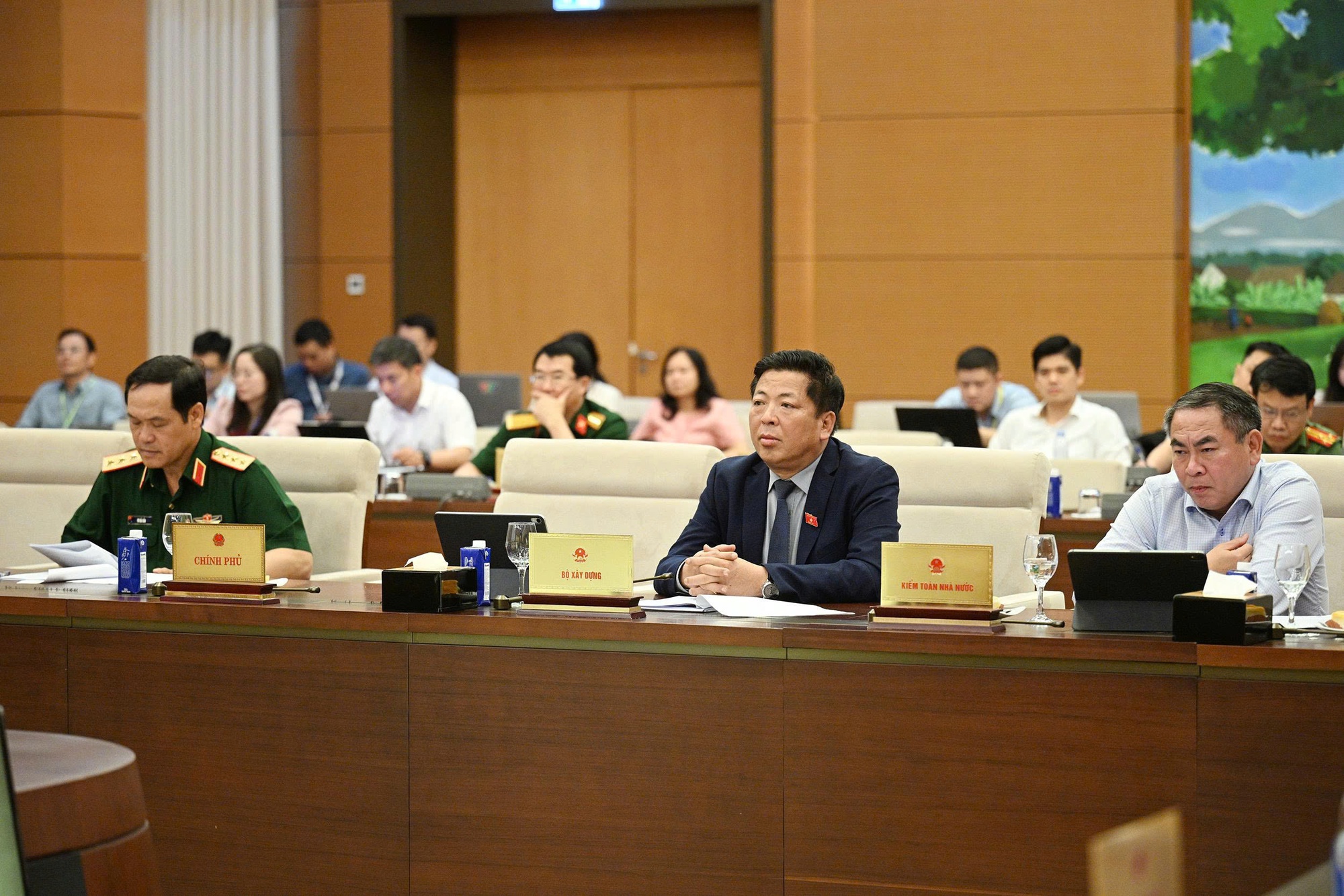 Chủ tịch Quốc hội: Đơn giản hóa thủ tục hành chính mạnh mẽ hơn nữa để thủ tục cấp phép xây dựng nhà ở xã hội nhanh chóng
- Ảnh 6. Chủ tịch Quốc hội: Đơn giản hóa thủ tục hành chính mạnh mẽ hơn nữa để thủ tục cấp phép xây dựng nhà ở xã hội nhanh chóng
- Ảnh 6.