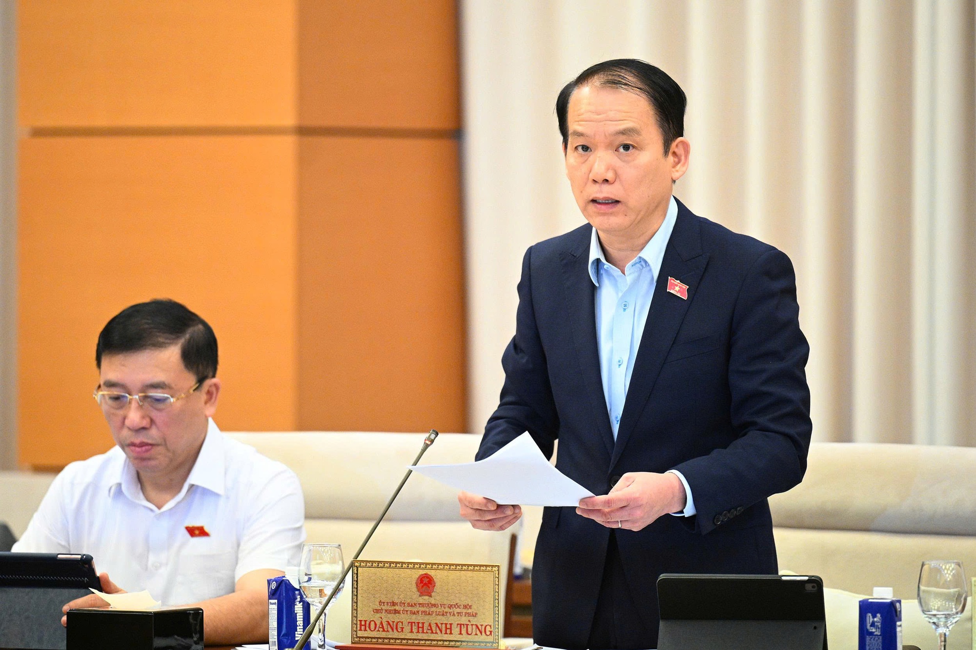 Chủ tịch Quốc hội: Đơn giản hóa thủ tục hành chính mạnh mẽ hơn nữa để thủ tục cấp phép xây dựng nhà ở xã hội nhanh chóng
- Ảnh 4. Chủ tịch Quốc hội: Đơn giản hóa thủ tục hành chính mạnh mẽ hơn nữa để thủ tục cấp phép xây dựng nhà ở xã hội nhanh chóng
- Ảnh 4.