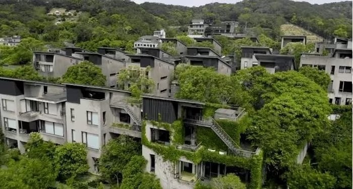 Ngôi làng 8.000m2 với 24 căn biệt thự: 10 năm qua chưa từng có trộm cắp, là không gian sống của người giàu có, học thức cao- Ảnh 1. Ngôi làng 8.000m2 với 24 căn biệt thự: 10 năm qua chưa từng có trộm cắp, là không gian sống của người giàu có, học thức cao- Ảnh 1.