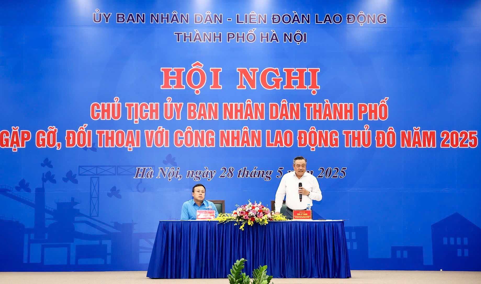 Chủ tịch Hà Nội gỡ vướng nhu cầu về nhà ở xã hội cho công nhân, người lao động- Ảnh 1. Chủ tịch Hà Nội gỡ vướng nhu cầu về nhà ở xã hội cho công nhân, người lao động- Ảnh 1.