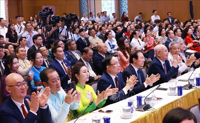 Thủ tướng Phạm Minh Chính tọa đàm với doanh nghiệp về phát triển kinh tế tư nhân- Ảnh 6. Thủ tướng Phạm Minh Chính tọa đàm với doanh nghiệp về phát triển kinh tế tư nhân- Ảnh 6.