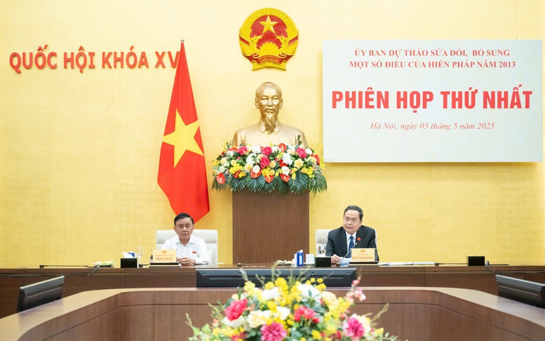 Trình Quốc hội sửa đổi, bổ sung một số điều của Hiến pháp 2013- Ảnh 4. Trình Quốc hội sửa đổi, bổ sung một số điều của Hiến pháp 2013- Ảnh 4.
