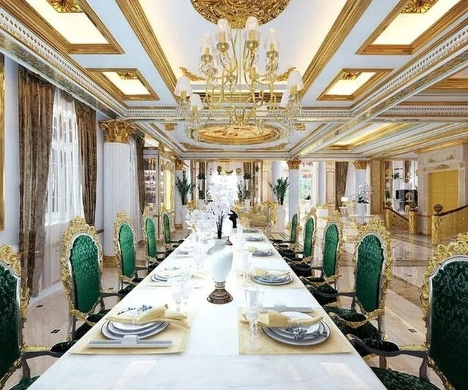 Biệt thự 2.400m2 dát vàng của vợ chồng bà Nguyễn Phương Hằng: Mang tên riêng với kiến trúc châu Âu giữa lòng TP- Ảnh 3. Biệt thự 2.400m2 dát vàng của vợ chồng bà Nguyễn Phương Hằng: Mang tên riêng với kiến trúc châu Âu giữa lòng TP- Ảnh 3.