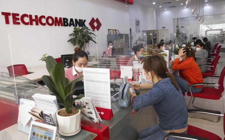 Cập nhật lãi suất ngân hàng Techcombank 2025 mới nhất- Ảnh 3. Cập nhật lãi suất ngân hàng Techcombank 2025 mới nhất- Ảnh 3.