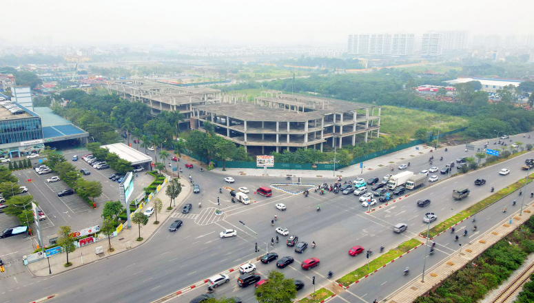 Trung tâm thương mại hơn 30.000m2 ‘đắp chiếu’ nhiều năm giữa đất vàng Hà Nội có dấu hiệu hồi sinh- Ảnh 1. Trung tâm thương mại hơn 30.000m2 ‘đắp chiếu’ nhiều năm giữa đất vàng Hà Nội có dấu hiệu hồi sinh- Ảnh 1.