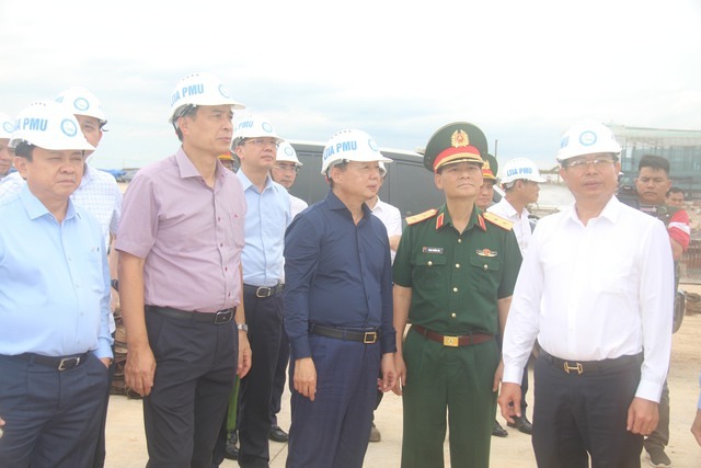Muộn nhất 6 tháng nữa, siêu sân bay 16 tỷ USD lớn nhất Việt Nam buộc phải đạt dấu mốc quan trọng này- Ảnh 1. Muộn nhất 6 tháng nữa, siêu sân bay 16 tỷ USD lớn nhất Việt Nam buộc phải đạt dấu mốc quan trọng này- Ảnh 1.